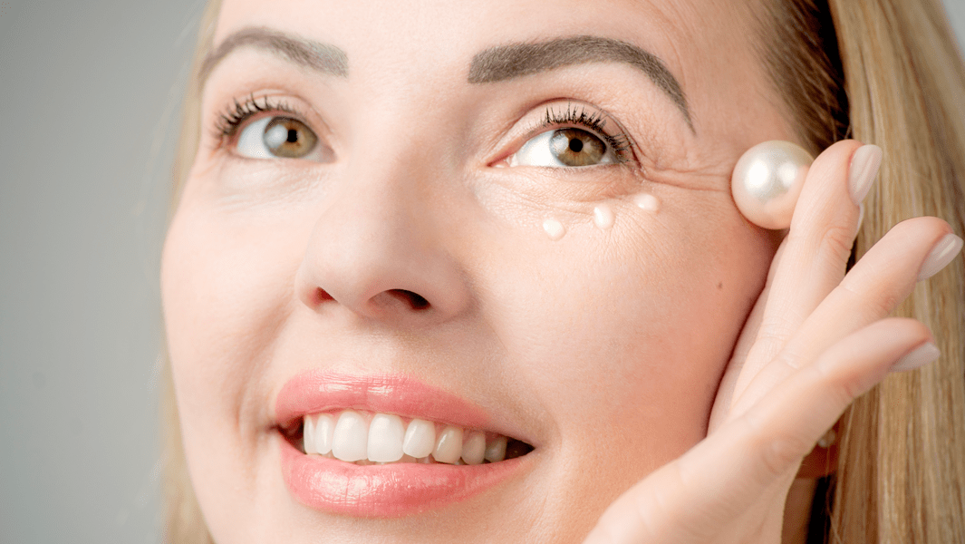 Le contour des yeux : préserver la jeunesse du regard Laboratoire Eneomey
